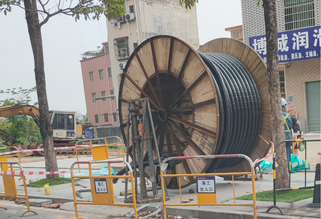 东莞大拓扑数据中心电气工程 - 项目图片4